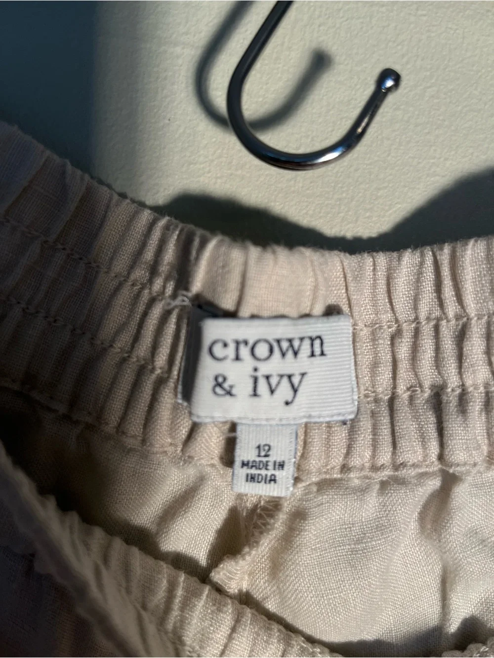 Crown & Ivy light tan Linen Cropped Pants Elastic Waist Trim Hem